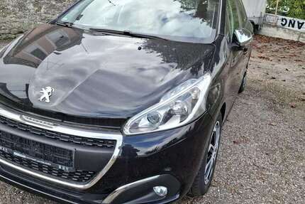 Peugeot 208 28.000 km 8.750 € Vaihingen an der Enz 71665