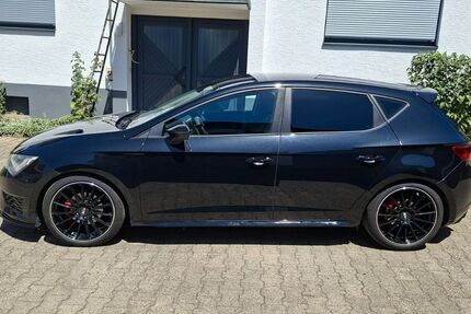 Seat Leon 146.000 km 12.400 &euro; Bühl 77815