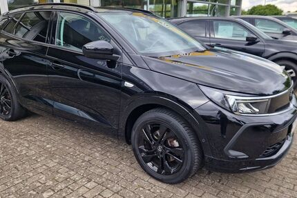 Opel Grandland (X) 50.355 km 18.990 &euro; Schwerin 19055