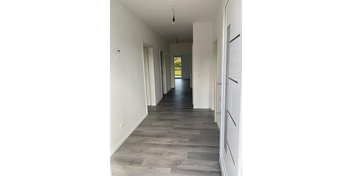 Erdgeschoßwohnung Wilhelmshaven Altengroden - 3 Zimmer, 91 m&sup2;, 1.300&euro; | Angebot:26049257