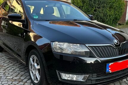 Skoda Rapid 81.574 km 8.300 &euro; Heidenau 01809