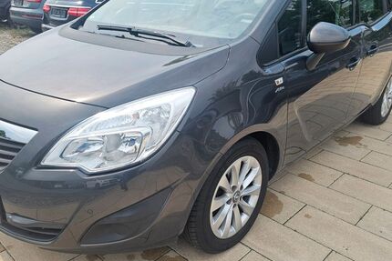 Opel Meriva 121.000 km 5.950 € Aschaffenburg 63741