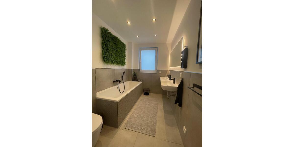 Erdgeschoßwohnung Solingen Aufderhöhe - 4 Zimmer, 113 m&sup2;, 1.797&euro; | Angebot:24687926