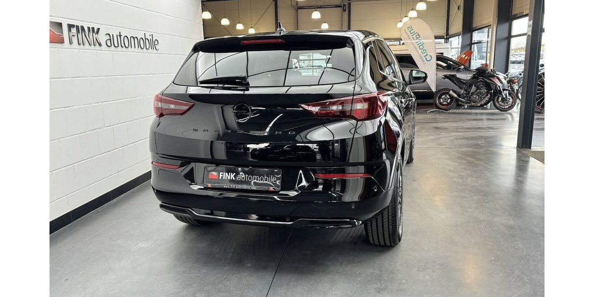 Opel Grandland GS Line 1.2 Turbo 130 LED Carplay Navi 8.700 km 20.680 &euro; Lich 35423