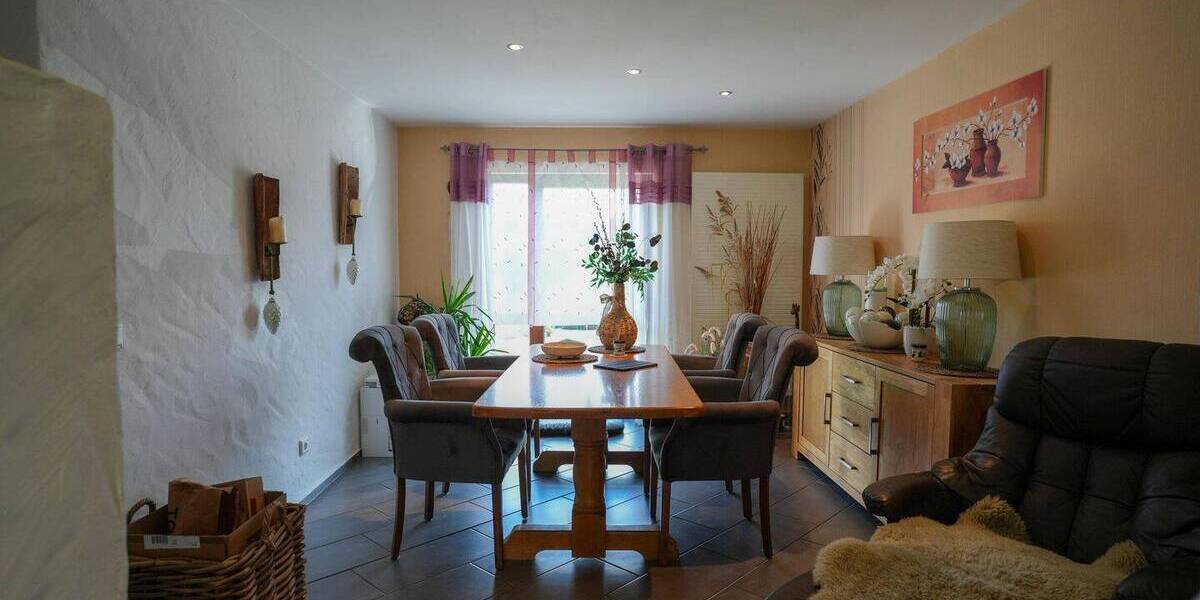 Mehrfamilienhaus, Wohnhaus Bad Berleburg Berghausen - 8 Zimmer, 230 m&sup2;, 359.000&euro; | Angebot:26797567