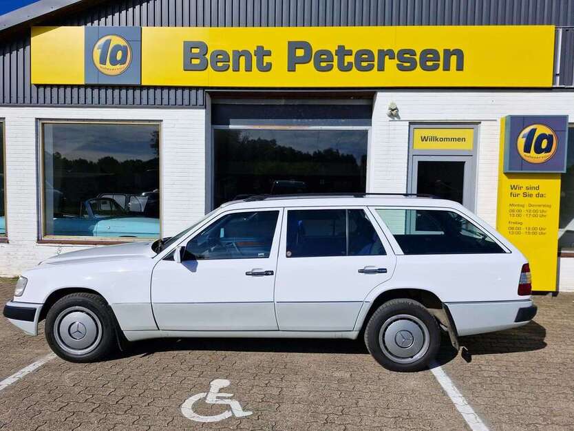 Mercedes-Benz 300 146.100 km 22.960 € Eggebek 24852