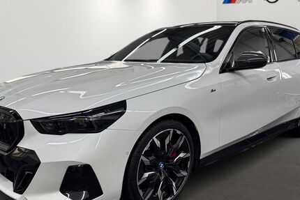 BMW i5 27.902 km 62.930 € München 81827