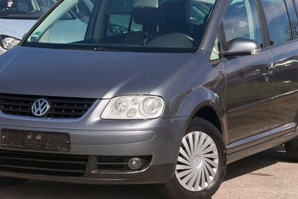 VW Touran 245.000 km 4.950 &euro; Bitterfeld 06749