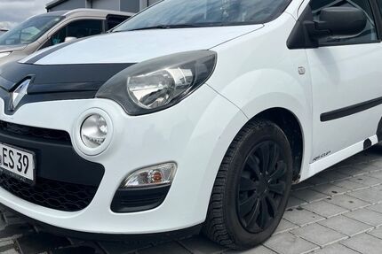 Renault Twingo 74.300 km 4.499 &euro; Irlich 56567