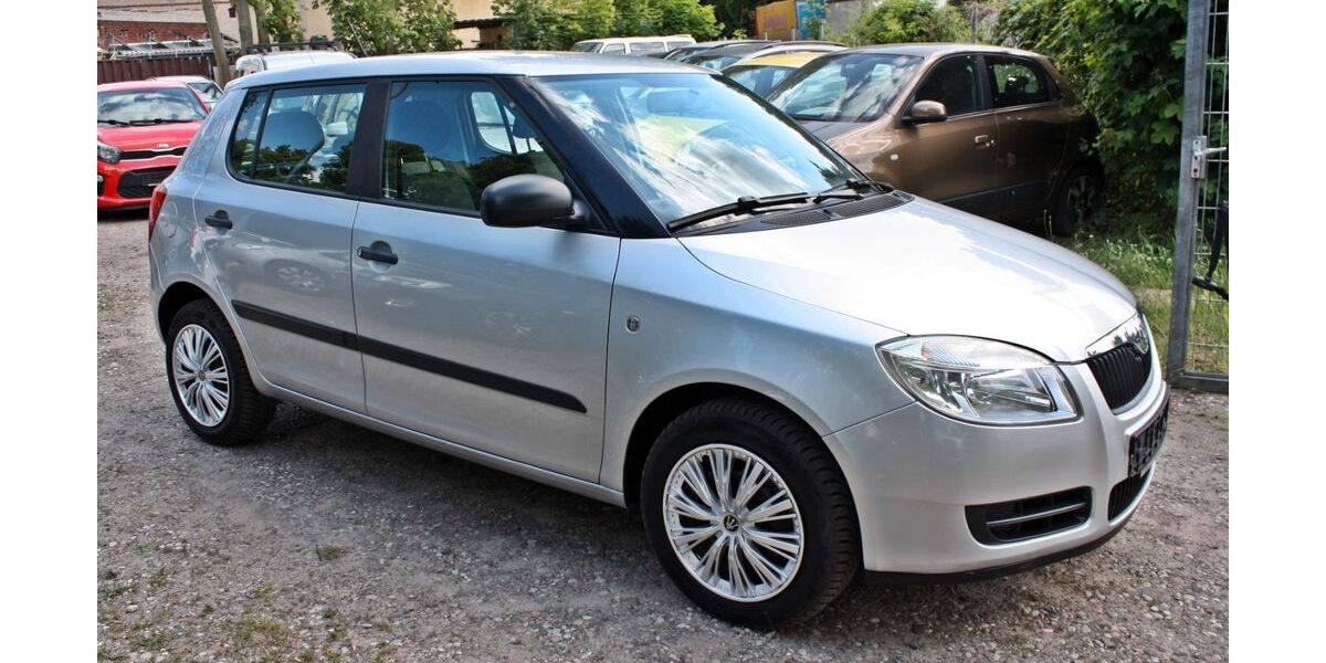 Skoda Fabia 125.500 km 3.299 &euro; Berlin 13057