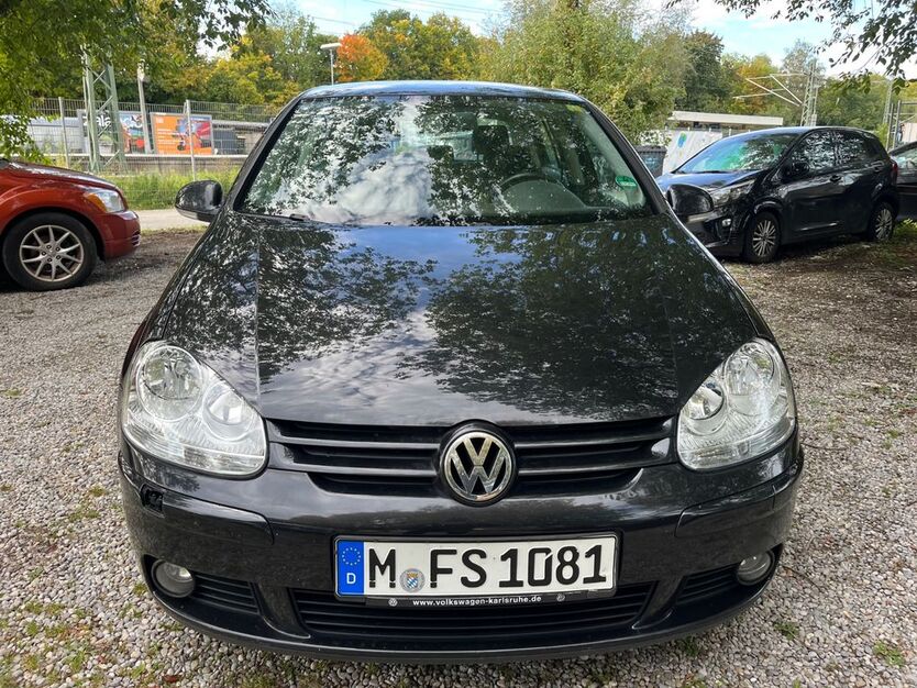 VW Golf 183.333 km 1.999 € München 81929