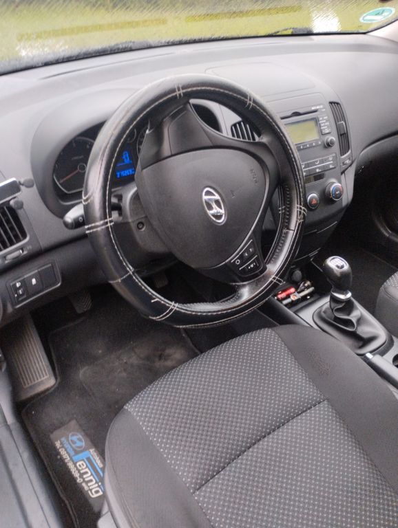 i30