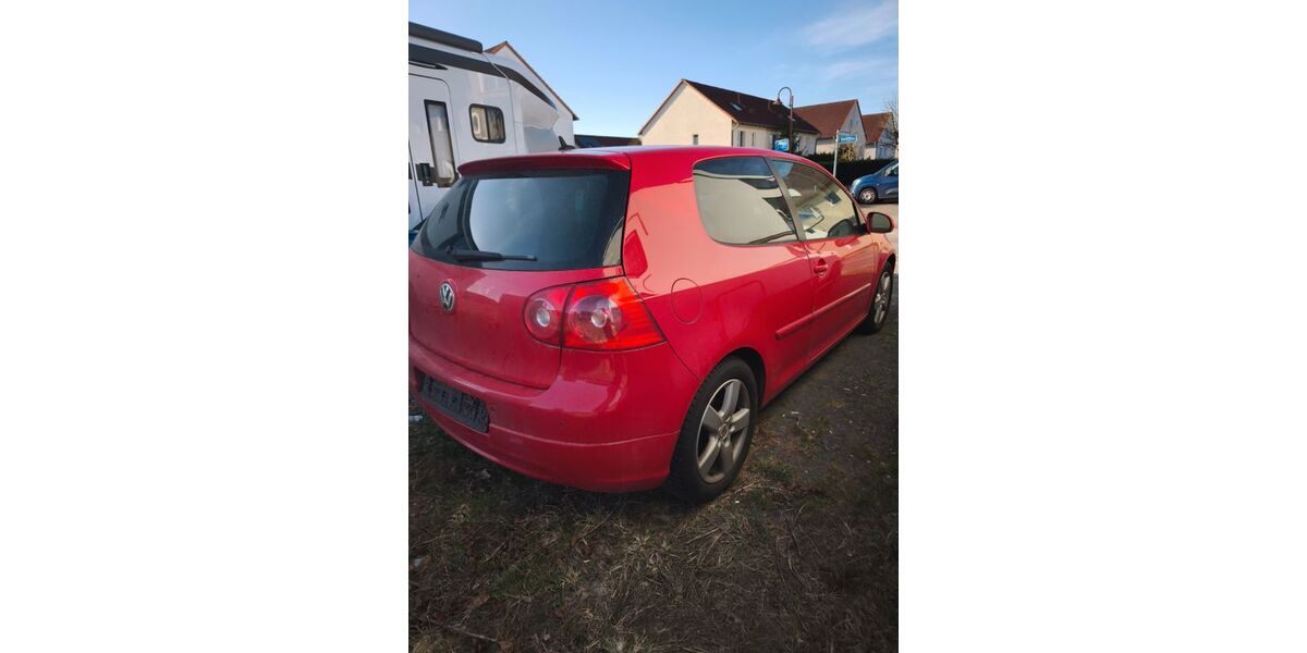 VW Golf 231.000 km 3.690 &euro; Wustermark 14641