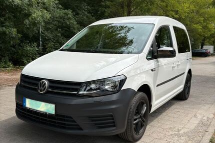VW Caddy 64.200 km 19.990 &euro; München 80639
