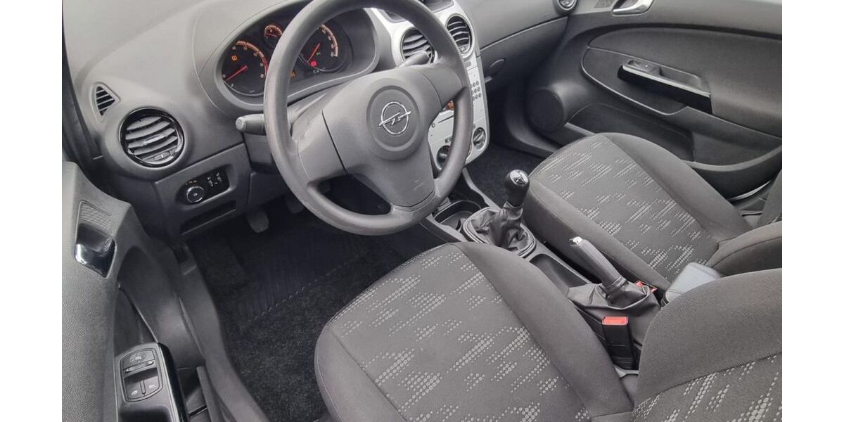 Opel Corsa 84.690 km 4.990 &euro; Regensburg 93059