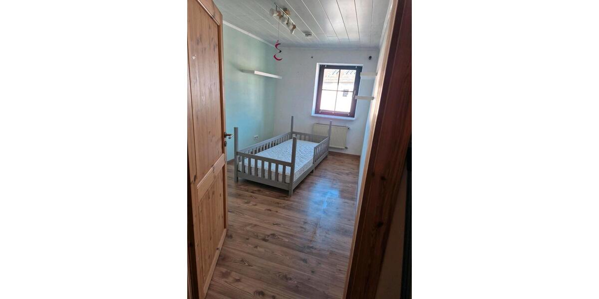 Etagenwohnung Biedenkopf - 4 Zimmer, 130 m&sup2;, 130.000&euro; | Angebot:26982261