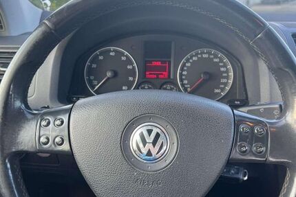 VW Golf 240.000 km 3.200 &euro; Trappenkamp 24610