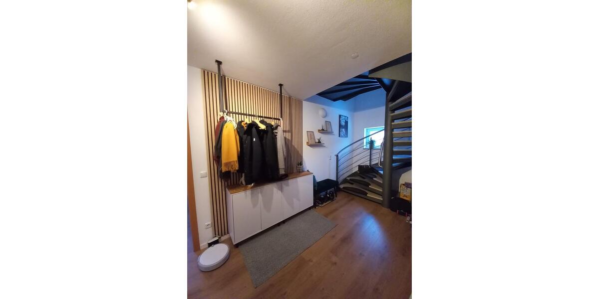 Etagenwohnung Kelheim - 6 Zimmer, 151 m&sup2;, 1.100&euro; | Angebot:25350077