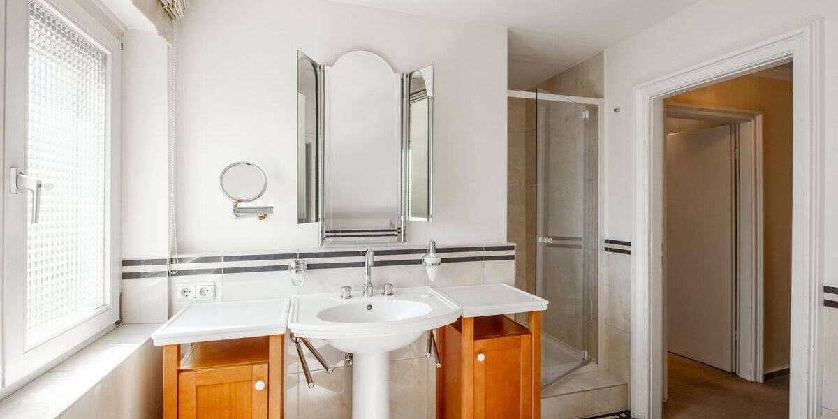 Einfamilienhaus Bad Schwartau - 6 Zimmer, 184 m&sup2;, 635.000&euro; | Angebot:26778644