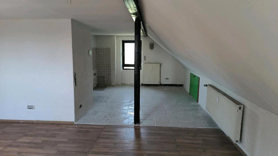 Dachgeschoßwohnung Quierschied - 2.5 Zimmer, 55 m&sup2;, 500&euro; | Angebot:26407086