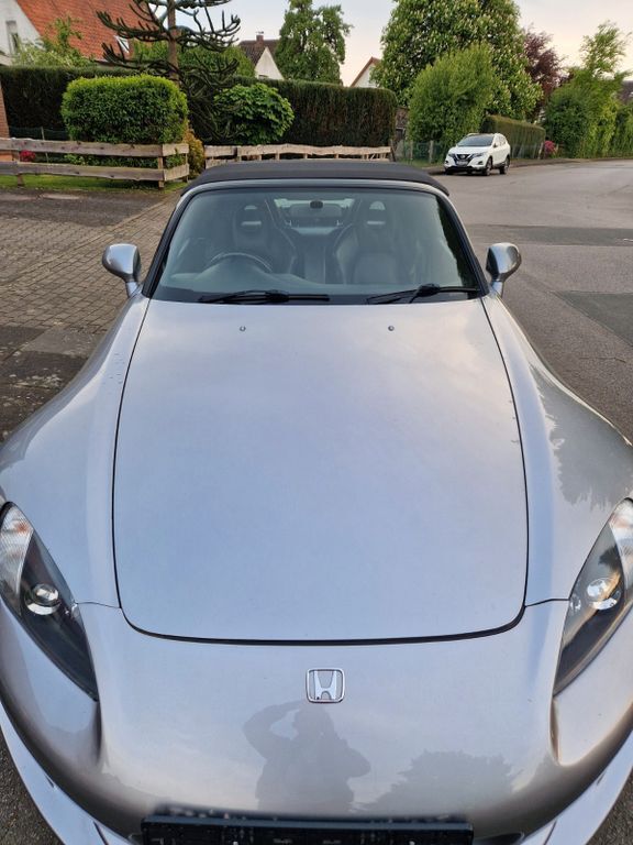 S2000