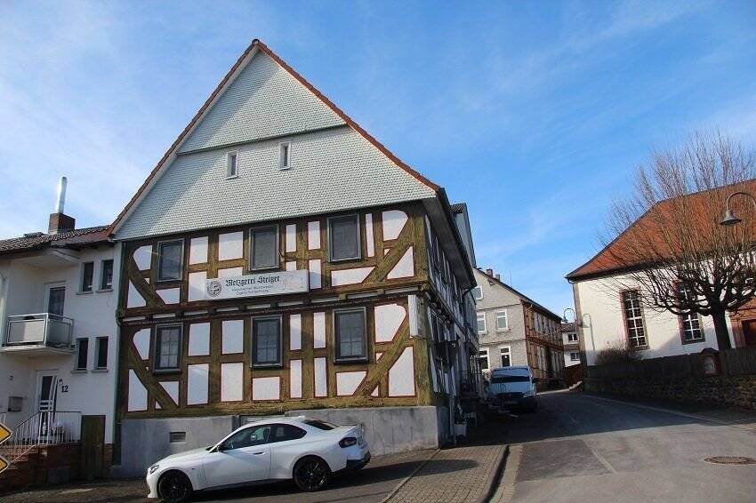 Mehrfamilienhaus, Wohnhaus Lauterbach (Hessen) Wallenrod - 4 Zimmer, 150 m&sup2;, 79.900&euro; | Angebot:25673822