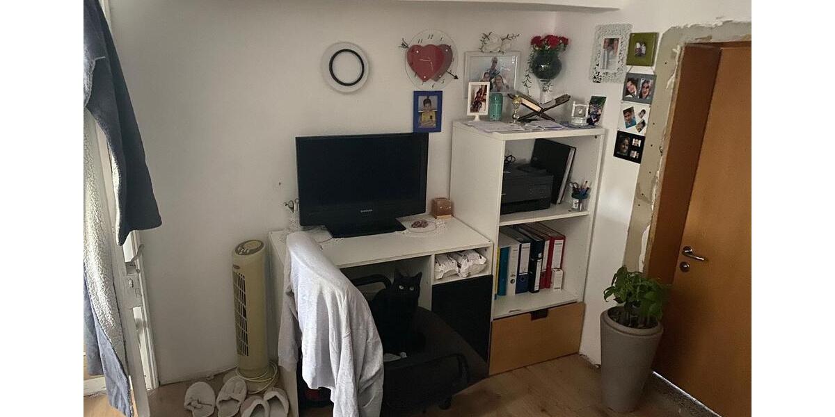 Einfamilienhaus Grebenstein - 7 Zimmer, 140 m&sup2;, 108.000&euro; | Angebot:26982781