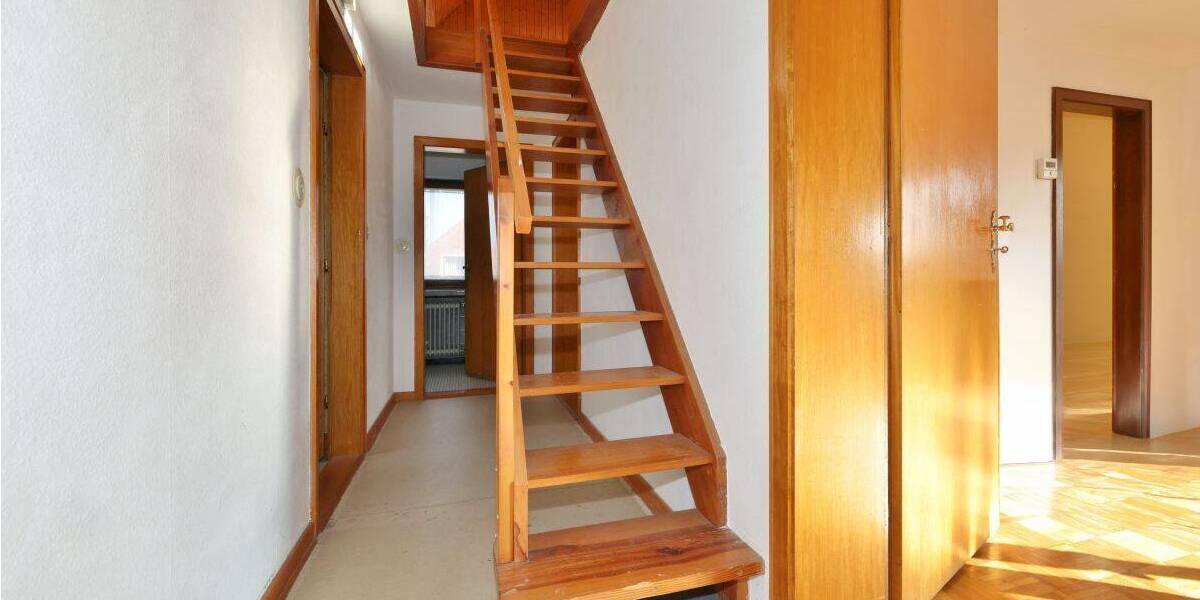 Mehrfamilienhaus, Wohnhaus Zetel Neuenburg - 6 Zimmer, 135 m&sup2;, 295.000&euro; | Angebot:26825651