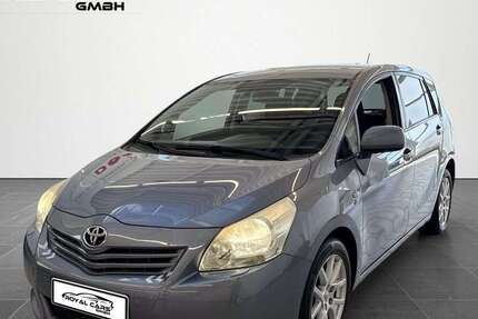 Toyota Verso 171.205 km 8.990 &euro; Hamburg 22111