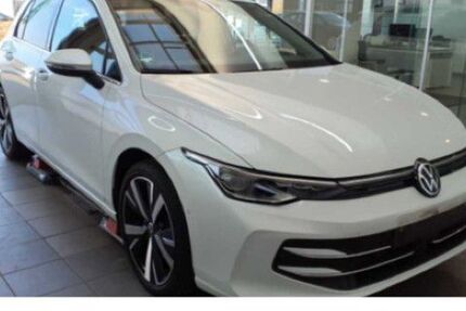 VW Golf 9.029 km 26.833 &euro; Kassel 34123