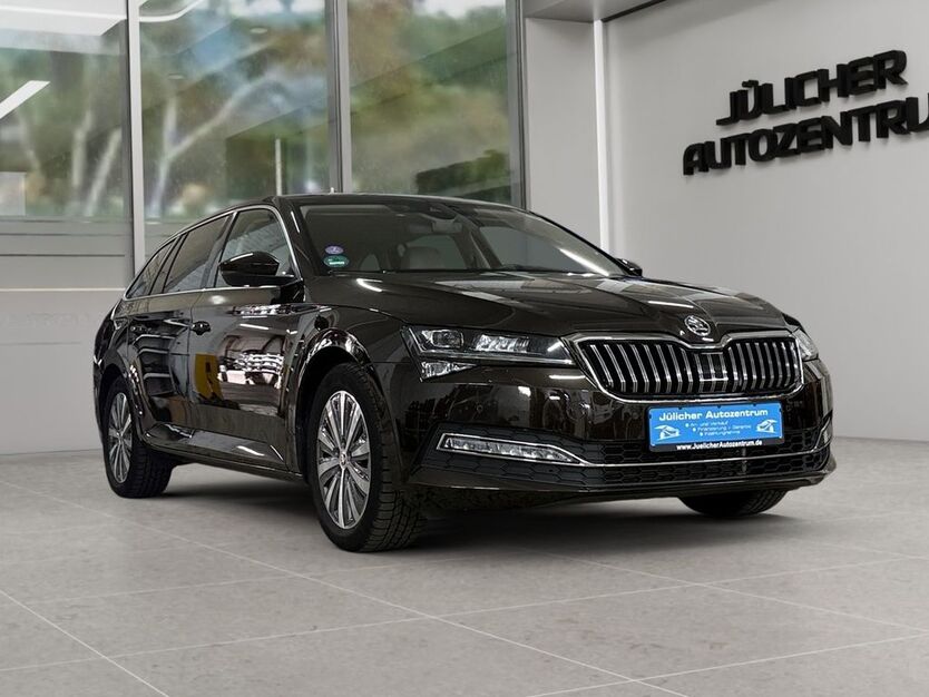 Skoda Superb 23.000 km 28.990 € Jülich 52428