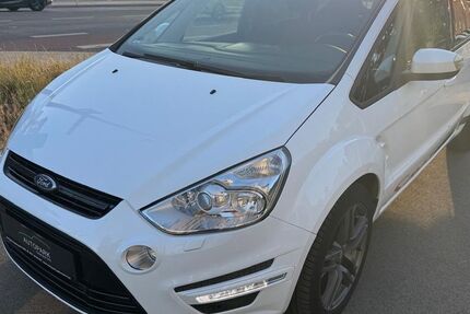 Ford S-Max 175.000 km 5.900 &euro; Nürnberg 90449