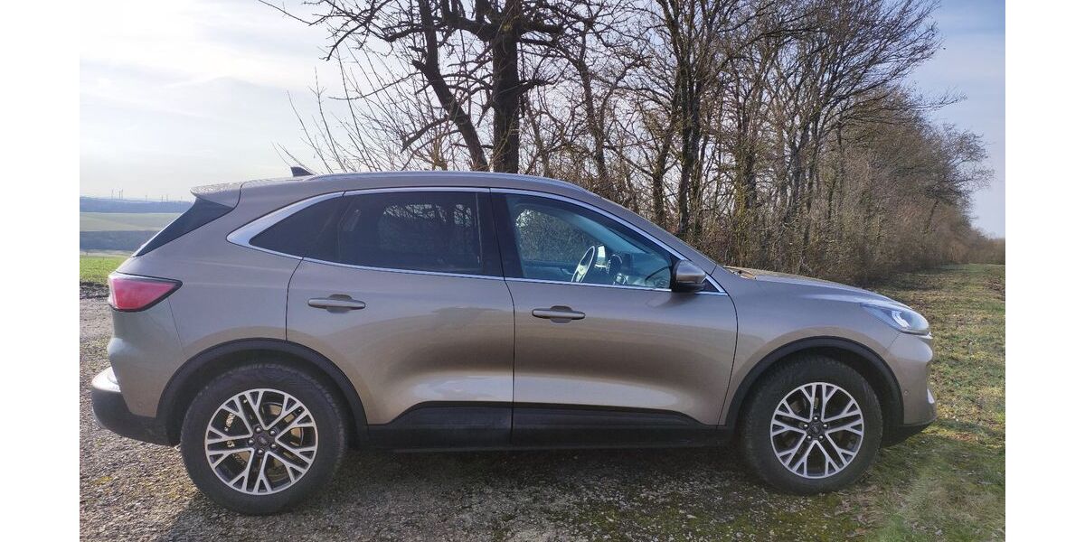 Ford Kuga 55.000 km 19.500 &euro; Schweinfurt 97422