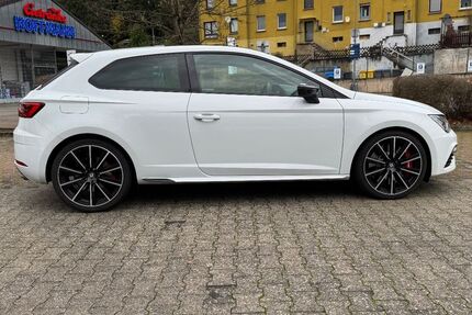 Seat Leon 100.100 km 18.900 € Nassau 56377