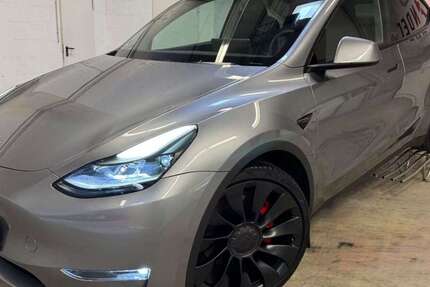 Tesla Model Y 40.879 km 40.999 &euro; Holzgerlingen 71088