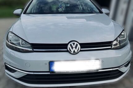 VW Golf 136.000 km 10.500 € Neuschönau 94556
