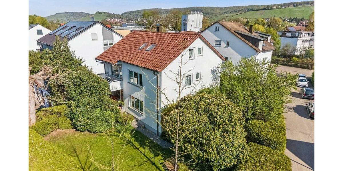 Mehrfamilienhaus, Wohnhaus Geradstetten Geradstetten - 7 Zimmer, 142 m&sup2;, 549.000&euro; | Angebot:26402311