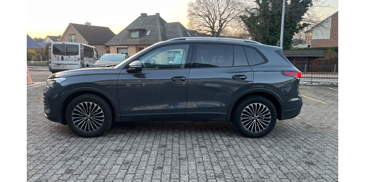 VW Tiguan 57.909 km 31.550 &euro; Bargteheide 22941