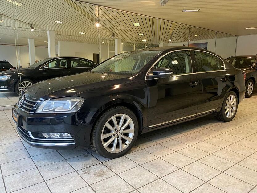 VW Passat 88.000 km 13.950 € Berlin 12349