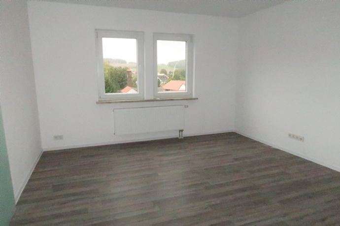 Etagenwohnung Nieste - 5 Zimmer, 100 m&sup2;, 800&euro; | Angebot:25274565