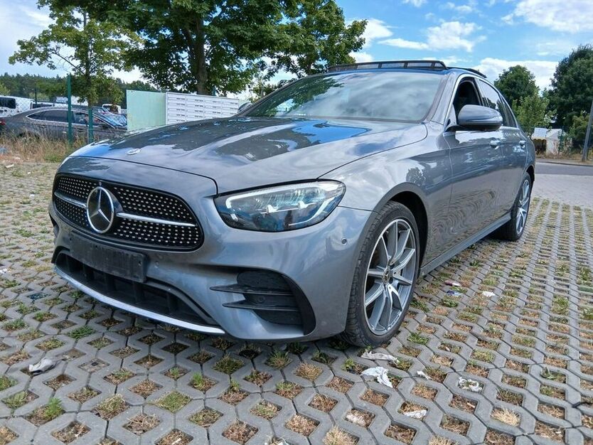 E 300