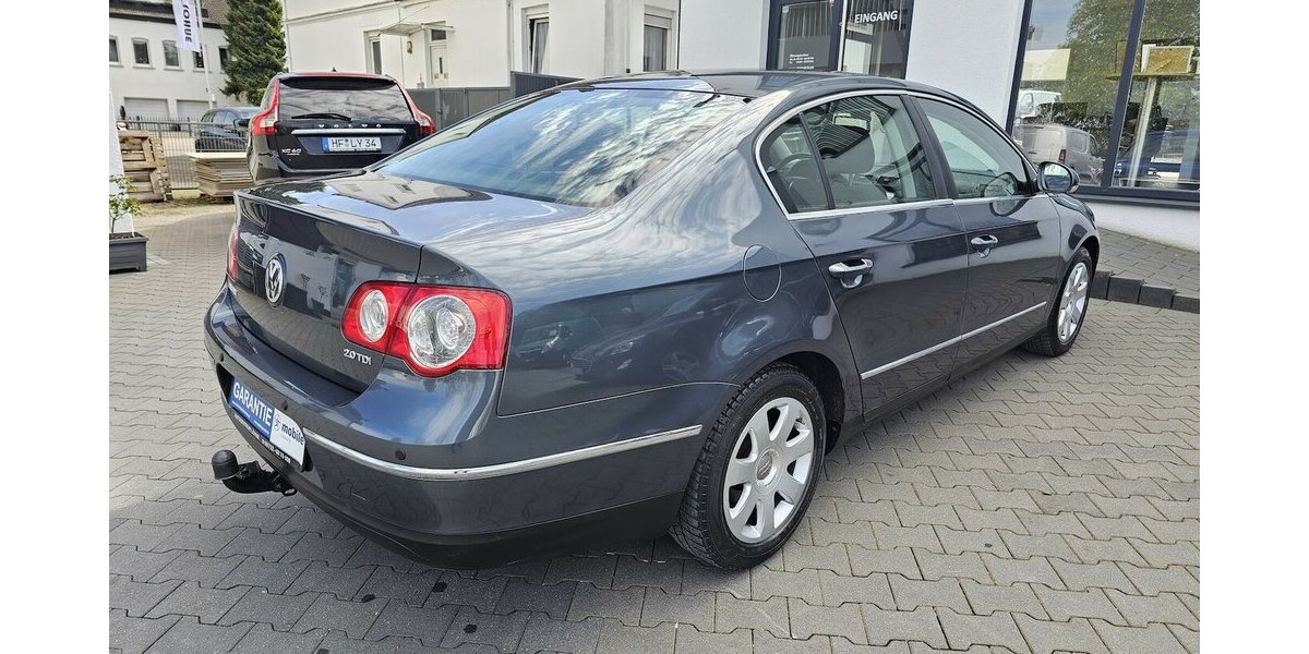 VW Passat 2.0 TDI Comfortline AHK KLIMA TEMPOMAT 215.040 km 4.990 &euro; Löhne 32584