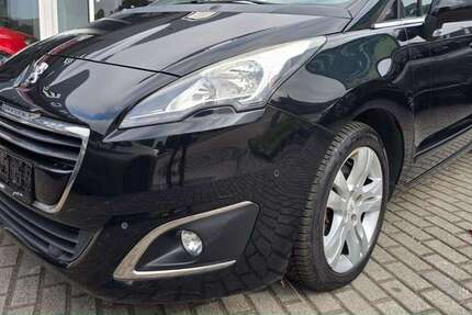 Peugeot 5008 147.073 km 11.500 € Moers 47443