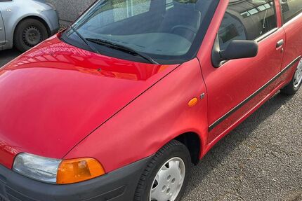 Fiat Punto 101.000 km 1.190 &euro; Köln 50739