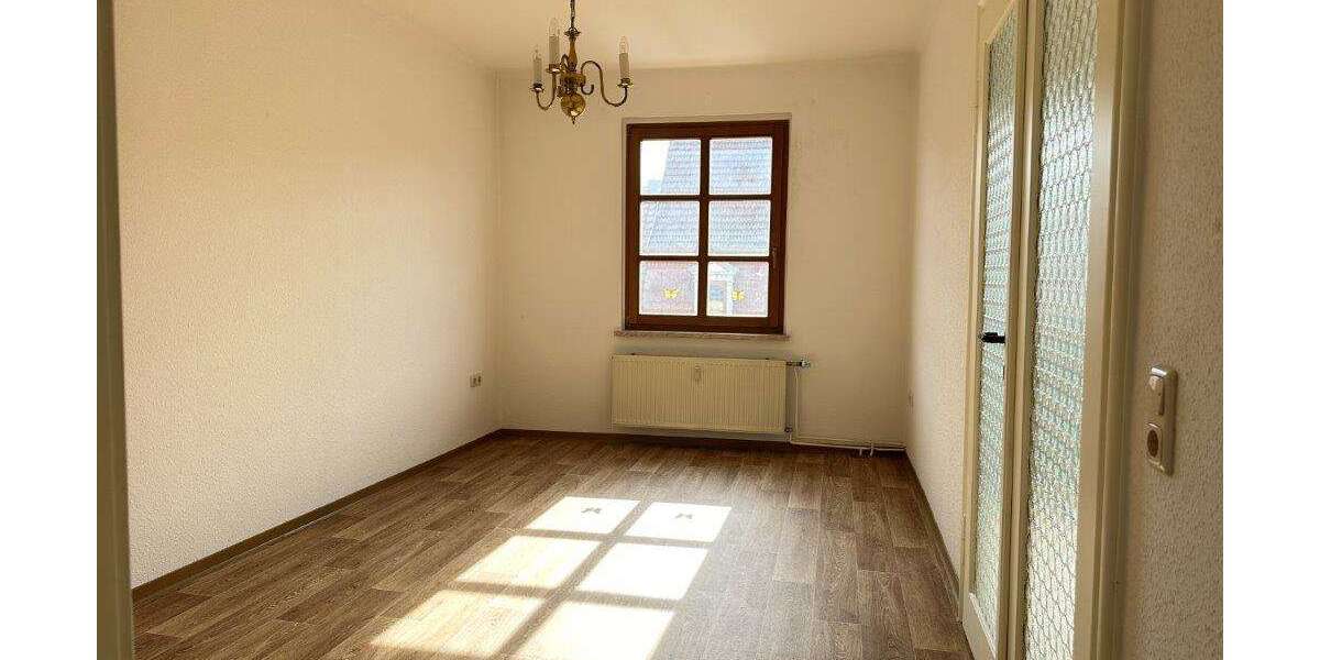Kapitalanlage : Wohn- und Geschäftshaus mit 3 Wohneinheiten und 1 Gewerbeeinheit in 