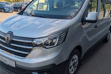 Renault Trafic 4.000 km 37.490 &euro; Berching 92334