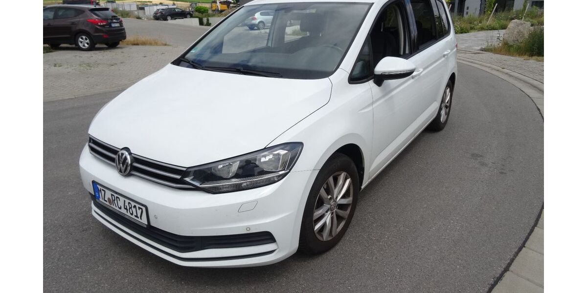 VW Touran 125.000 km 16.300 &euro; Stadecken-Elsheim 55271