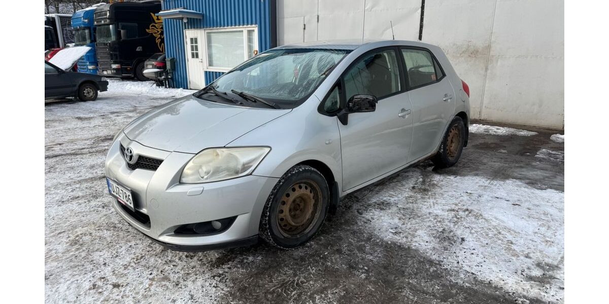 Toyota Auris 333.000 km 1.600 &euro; Sottrum 27367