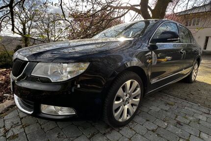 Skoda Superb 70.000 km 9.500 &euro; Solingen 42657
