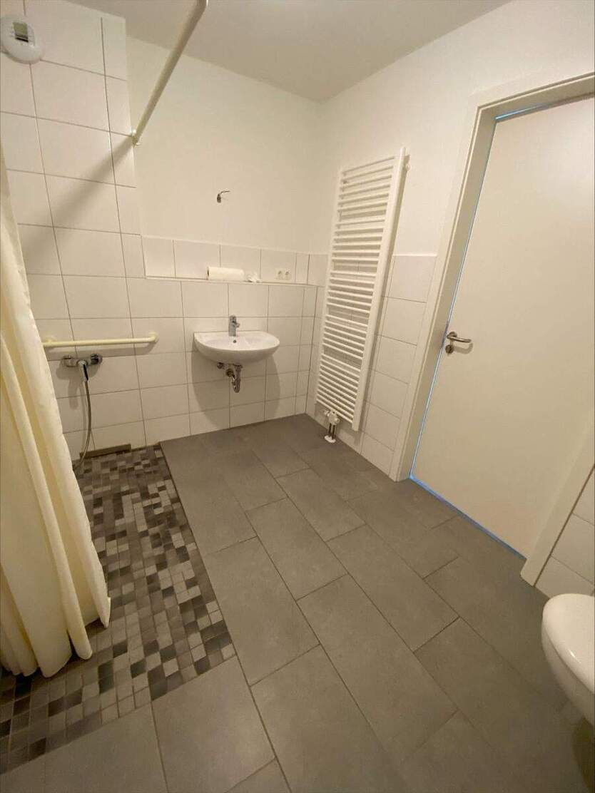 Helle 2-Zimmer-Wohnung mit Balkon in Stadtnähe 2 zimmer